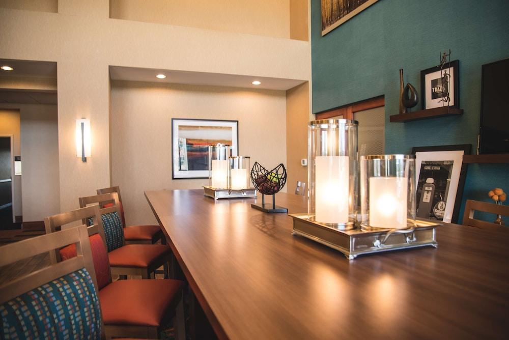 Hampton Inn & Suites Greeley Exteriér fotografie