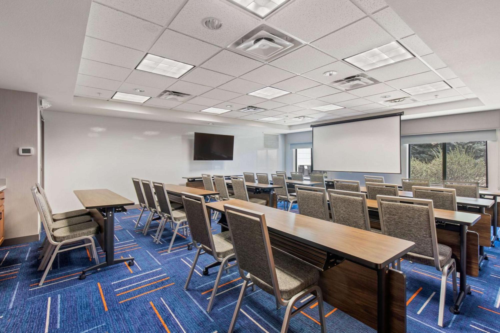 Hampton Inn & Suites Greeley Exteriér fotografie